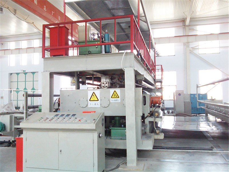 土工膜生产设备02